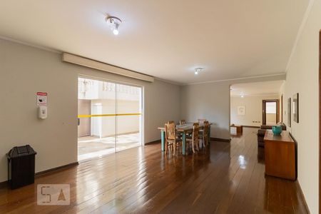 Apartamento à venda com 206m², 3 quartos e 3 vagasSalão de Festas