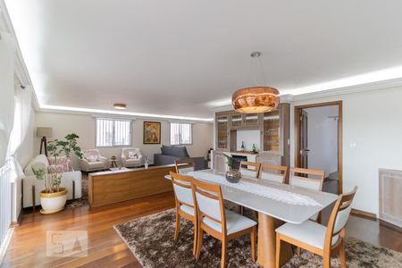 Apartamento à venda com 206m², 3 quartos e 3 vagasSala