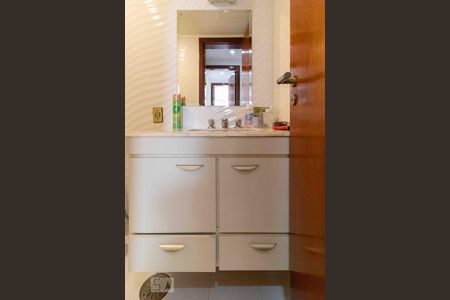 Apartamento à venda com 110m², 3 quartos e 2 vagasBanheiro Social