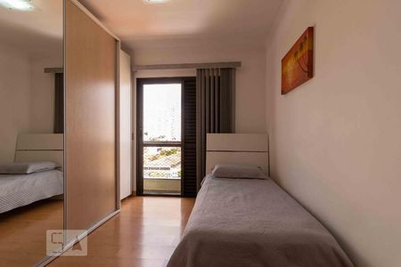 Apartamento à venda com 110m², 3 quartos e 2 vagasQuarto 3