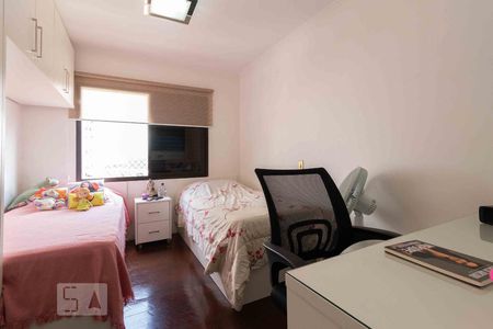 Apartamento à venda com 110m², 3 quartos e 2 vagasQuarto 2