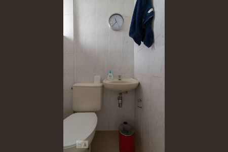 Apartamento à venda com 110m², 3 quartos e 2 vagasBanheiro de Serviço