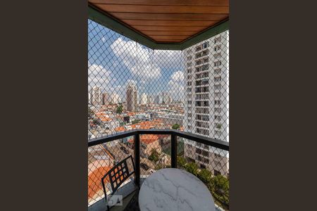 Apartamento à venda com 110m², 3 quartos e 2 vagasVaranda da Suíte