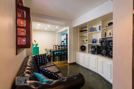 Sala de casa para alugar com 4 quartos, 260m² em Parque Jabaquara, São Paulo