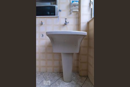 Apartamento à venda com 107m², 3 quartos e 2 vagasDetalhe da Área de Serviço