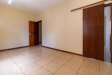 Apartamento à venda com 107m², 3 quartos e 2 vagasQuarto 3