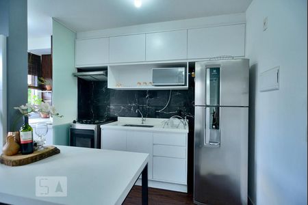Cozinha de apartamento à venda com 1 quarto, 31m² em Água Branca, São Paulo