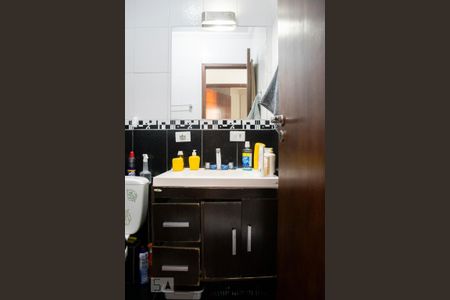 Apartamento à venda com 45m², 2 quartos e 1 vagaBANHEIRO