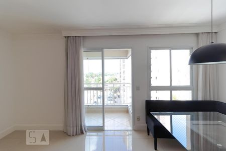 Sala de Tv e Sala de Jantar de apartamento para alugar com 2 quartos, 70m² em Mansões Santo Antônio, Campinas