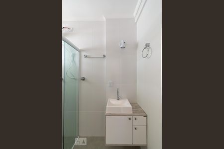 Banheiro de kitnet/studio à venda com 1 quarto, 32m² em Jardim Paulista, São Paulo