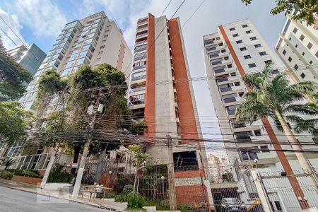 Apartamento à venda com 167m², 3 quartos e 3 vagasFachada