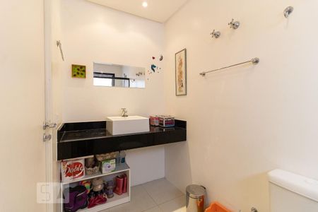 Apartamento à venda com 167m², 3 quartos e 3 vagasBanheiro da Suíte 2