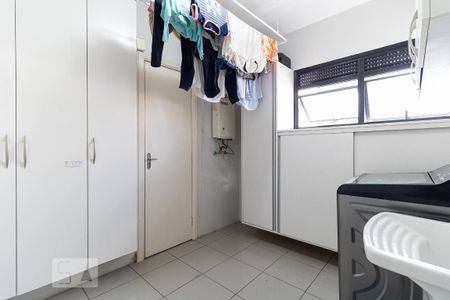 Apartamento à venda com 167m², 3 quartos e 3 vagasLavanderia