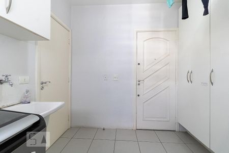 Apartamento à venda com 167m², 3 quartos e 3 vagasLavanderia