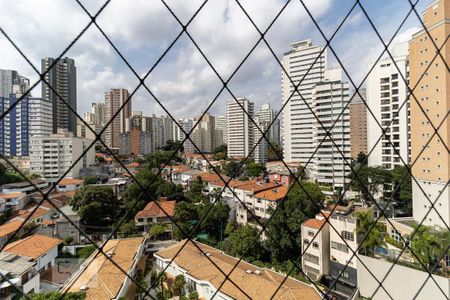 Apartamento à venda com 167m², 3 quartos e 3 vagasVista da Suíte 1
