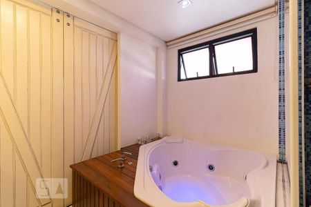 Apartamento à venda com 167m², 3 quartos e 3 vagasBanheiro da Suíte 1