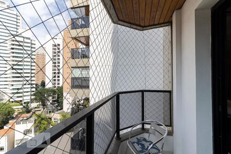 Apartamento à venda com 167m², 3 quartos e 3 vagasVaranda da Suíte 1