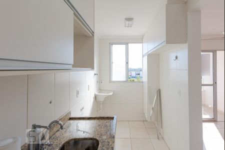 Apartamento para alugar com 56m², 2 quartos e 1 vaga Apartamento para alugar com 56m², 2 quartos e 1 vagaCozinha - Armários