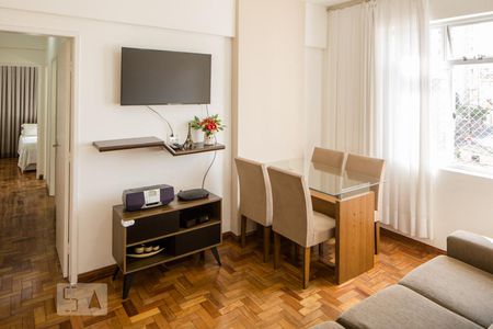 Sala de Apartamento com 2 quartos, 59m² Sagrada Família
