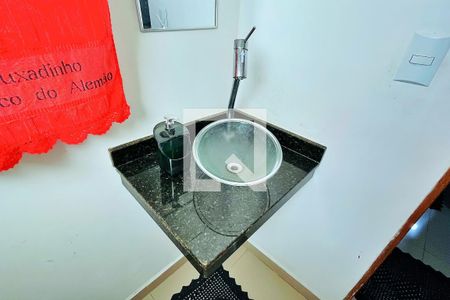 Casa à venda com 230m², 2 quartos e 5 vagasLavabo 1