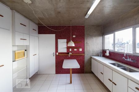 Apartamento para alugar com 145m², 3 quartos e 2 vagas Apartamento para alugar com 145m², 3 quartos e 2 vagasCozinha