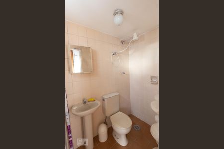 Apartamento para alugar com 145m², 3 quartos e 2 vagas Apartamento para alugar com 145m², 3 quartos e 2 vagasBanheiro de Serviço