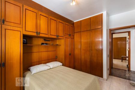 Apartamento para alugar com 116m², 3 quartos e 1 vaga Apartamento para alugar com 116m², 3 quartos e 1 vagaQuarto 2