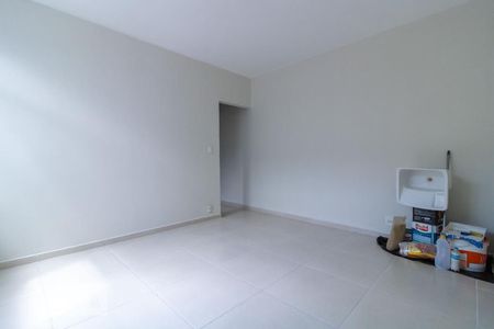 Apartamento à venda com 66m², 2 quartos e 1 vaga Apartamento à venda com 66m², 2 quartos e 1 vagaSala