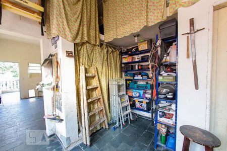 Casa à venda com 160m², 3 quartos e 2 vagas Casa à venda com 160m², 3 quartos e 2 vagasQuarto 4