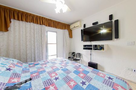 Casa à venda com 160m², 3 quartos e 2 vagas Casa à venda com 160m², 3 quartos e 2 vagasSuite