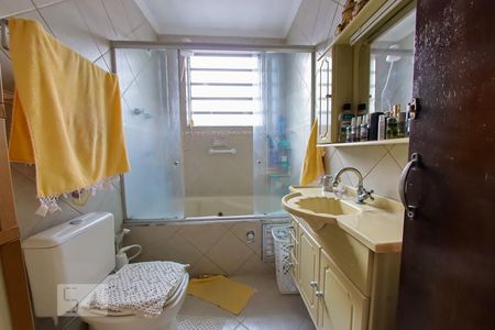 Casa à venda com 160m², 3 quartos e 2 vagas Casa à venda com 160m², 3 quartos e 2 vagasBanheiro da Suite