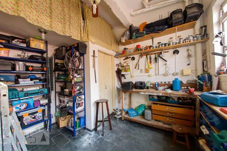 Casa à venda com 160m², 3 quartos e 2 vagas Casa à venda com 160m², 3 quartos e 2 vagasQuarto 4