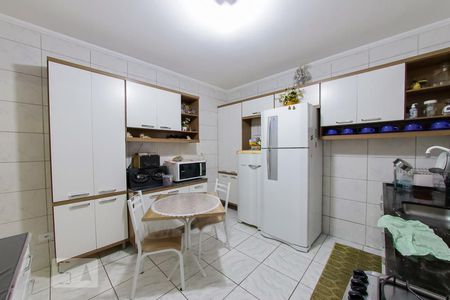 Casa à venda com 160m², 3 quartos e 2 vagas Casa à venda com 160m², 3 quartos e 2 vagasCozinha