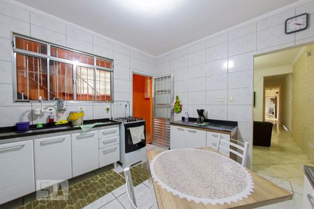 Casa à venda com 160m², 3 quartos e 2 vagas Casa à venda com 160m², 3 quartos e 2 vagasCozinha