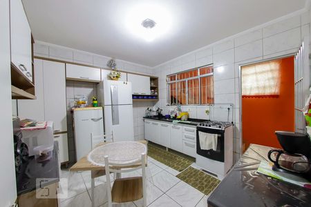 Casa à venda com 160m², 3 quartos e 2 vagas Casa à venda com 160m², 3 quartos e 2 vagasCozinha