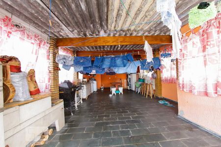 Casa à venda com 160m², 3 quartos e 2 vagas Casa à venda com 160m², 3 quartos e 2 vagasArea de Serviço