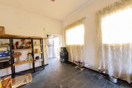 Casa à venda com 160m², 3 quartos e 2 vagas Casa à venda com 160m², 3 quartos e 2 vagasQuarto 3