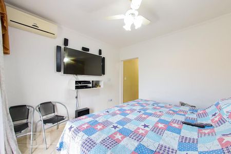 Casa à venda com 160m², 3 quartos e 2 vagas Casa à venda com 160m², 3 quartos e 2 vagasSuite