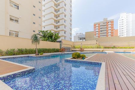 Apartamento à venda com 58m², 2 quartos e 2 vagas Apartamento à venda com 58m², 2 quartos e 2 vagasÁrea comum - Piscina