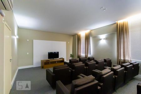 Apartamento à venda com 58m², 2 quartos e 2 vagas Apartamento à venda com 58m², 2 quartos e 2 vagasÁrea comum - Sala de vídeo