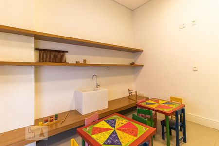 Apartamento à venda com 58m², 2 quartos e 2 vagas Apartamento à venda com 58m², 2 quartos e 2 vagasÁrea comum - Brinquedoteca