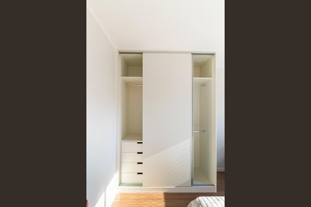 Apartamento à venda com 58m², 2 quartos e 2 vagas Apartamento à venda com 58m², 2 quartos e 2 vagasQuarto 2 - Armários