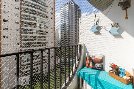 Varanda de apartamento à venda com 3 quartos, 76m² em Vila Olímpia, São Paulo