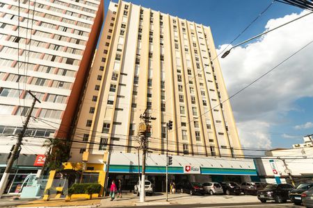 Apartamento para alugar com 70m², 2 quartos e 1 vagaFachada