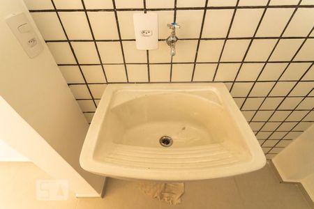 Apartamento para alugar com 70m², 2 quartos e 1 vagaÁrea de Serviço