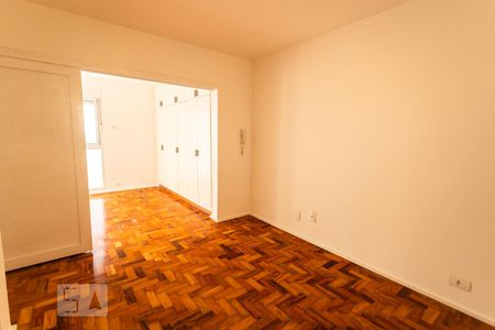 Apartamento para alugar com 70m², 2 quartos e 1 vagaSala