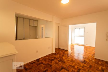 Apartamento para alugar com 70m², 2 quartos e 1 vagaSala