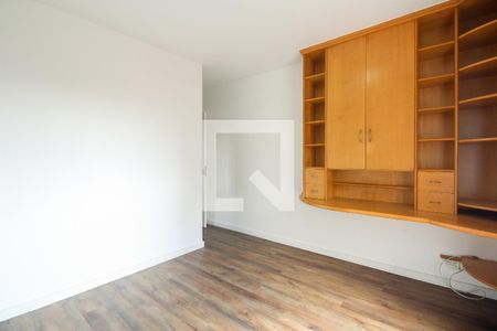 Casa à venda com 140m², 3 quartos e 2 vagas Casa à venda com 140m², 3 quartos e 2 vagasSuíte