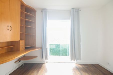 Casa à venda com 140m², 3 quartos e 2 vagas Casa à venda com 140m², 3 quartos e 2 vagasSuíte