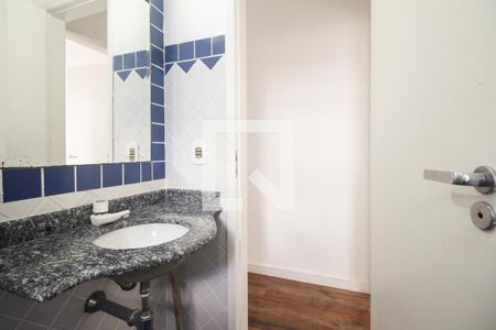 Casa à venda com 140m², 3 quartos e 2 vagas Casa à venda com 140m², 3 quartos e 2 vagasBanheiro Social
